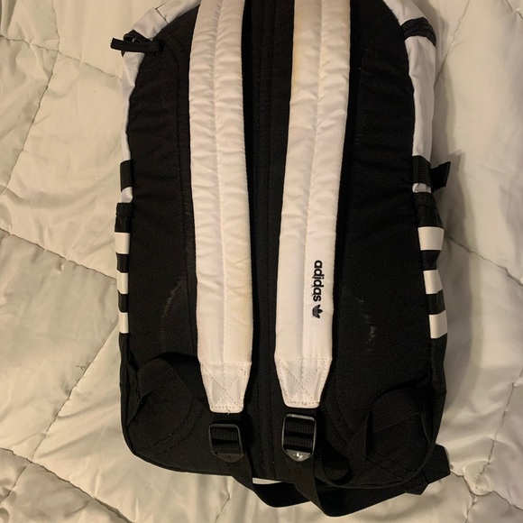 Adidas Classic Zip Top Backpack - Picture 3 of 9